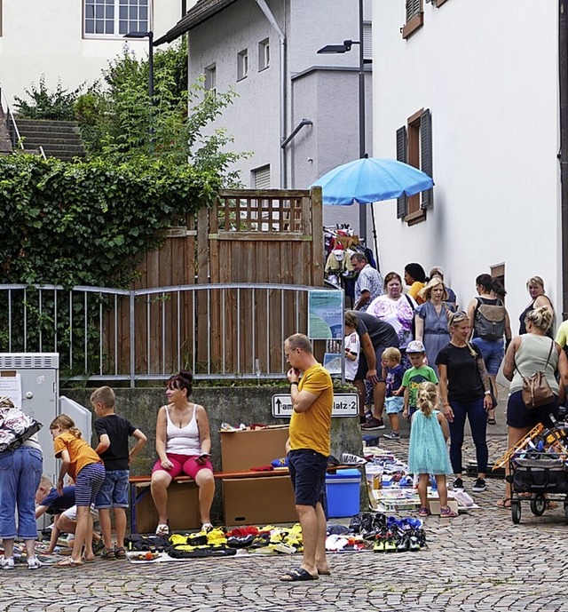 Wer alle 150 Flohmarktstnde in Binzen...ammerstein war&#8217;s klein und fein.  | Foto: Victoria Langelott