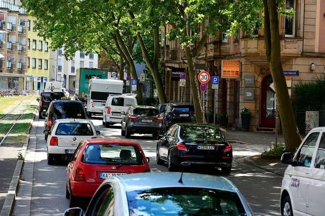 Bürgerverein befürchtet Verkehrschaos, wenn Freiburgs Schwarzwaldstraße saniert wird