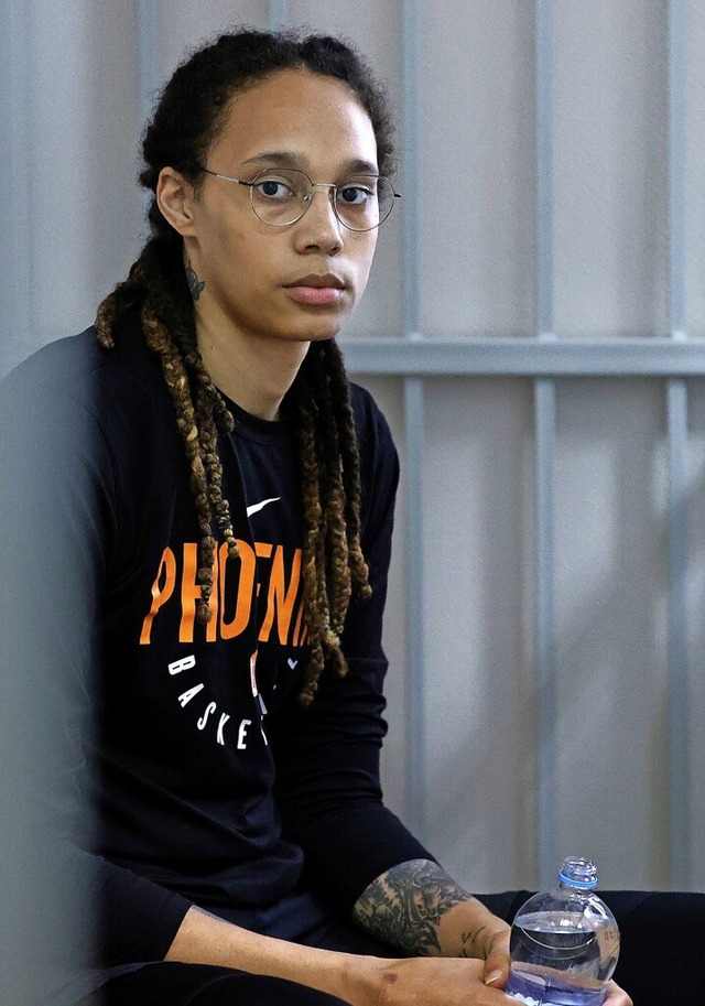 Brittney Griner bei einer Anhrung vor einem russischen Gericht  | Foto: IMAGO/Mikhail Tereshchenko