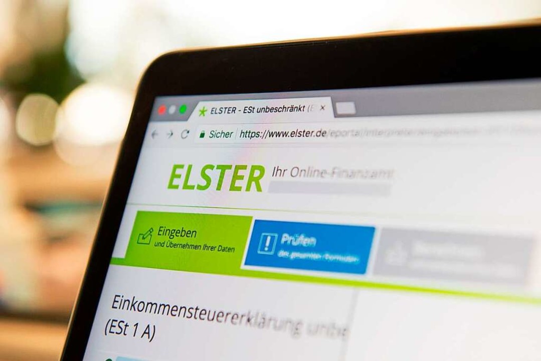 Die Steuer-Plattform Elster könnte optimiert werden, findet Fabian Walter.  | Foto: Robert Günther (dpa)