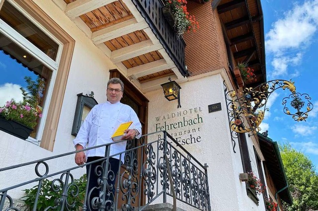 Josef Fehrenbach bewirtschaftet das Waldhotel in der fnften Generation.  | Foto: Tanja Bury