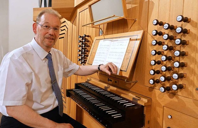 Carsten Klomp sorgte in der Evangelisc...terhaltsames Finale des  Orgelsommers.  | Foto: Roswitha Frey