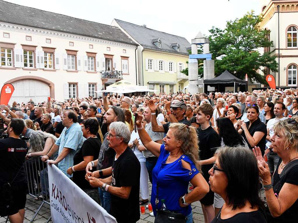 Partystimmung auf dem Markgrfler Platz in Mllheim