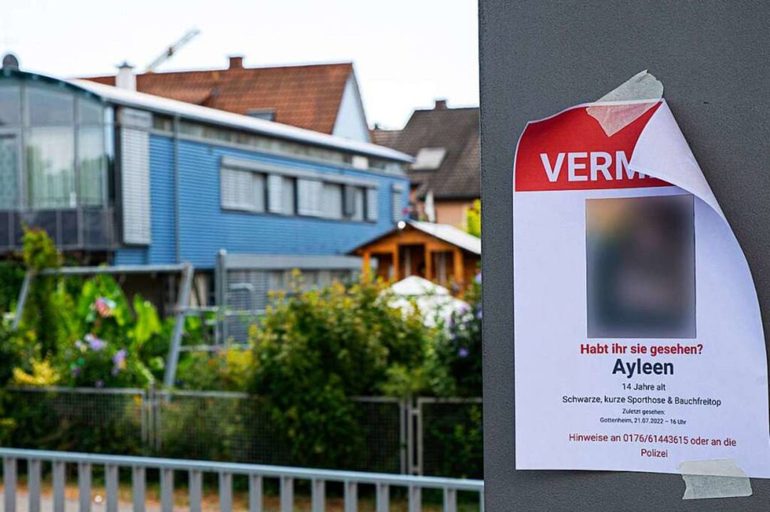 Mit Plakaten wurde in ganz Südbaden na...ontag am Gottenheimer Bahnhof gemacht.  | Foto: Hubert Gemmert