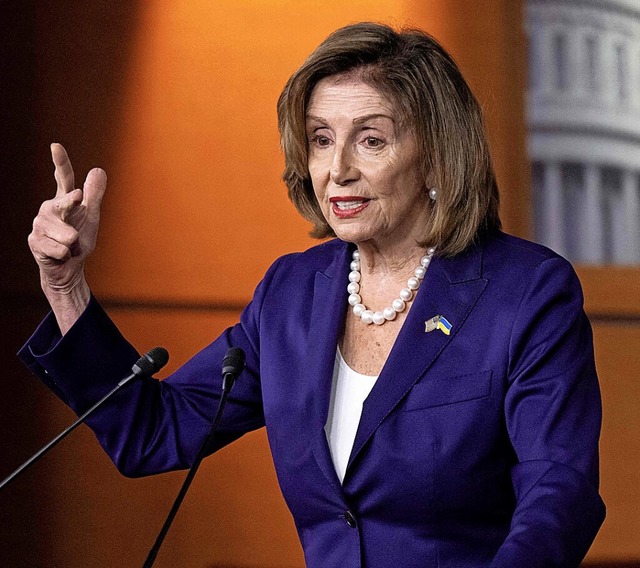 Nancy Pelosi besucht derzeit Asien.  | Foto: SAUL LOEB (AFP)