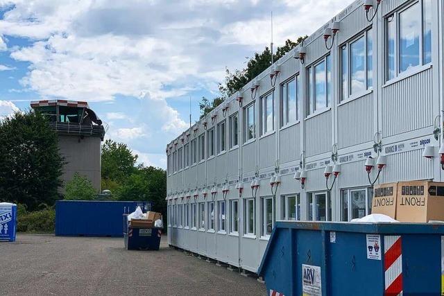 Containeranlage am Offenburger Flugplatz soll 104 Menschen Platz bieten