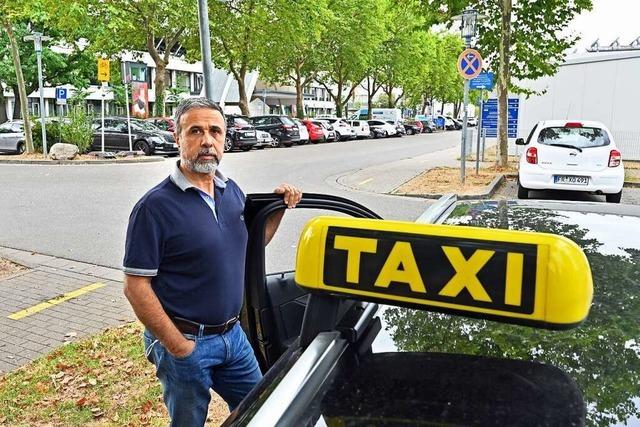 Taxifahrer und Freiburger Uniklinik liegen wegen Stellplatz-Politik im Clinch