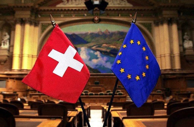 Zwischen der Schweiz und der EU knirsc... sich da nun in einer Vermittlerrolle.  | Foto: Michael Stahl