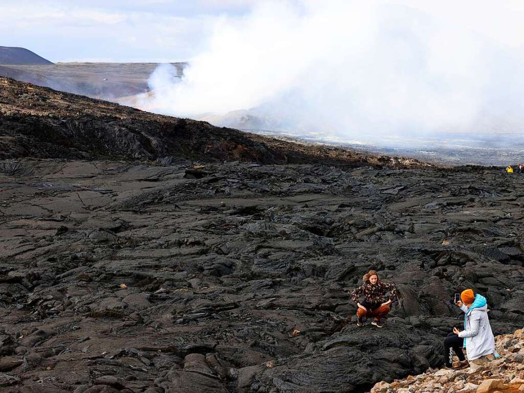 Lava fliet aus dem Vulkan Fagradalsfjall.