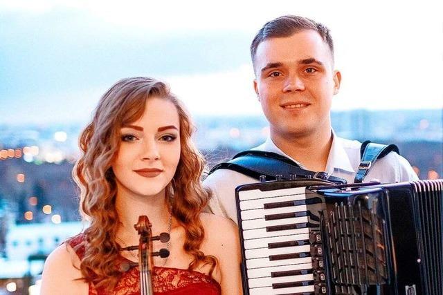 Zwei Musiker aus der Ukraine bereichern die Freiburger Innenstadt