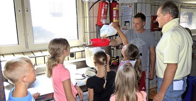 Der Murger Sommerspa brachte die Kind...nd Brezel sind selber gebacken worden.  | Foto: Gerd Leutenecker