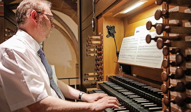 Meister an der Mhleisen-Orgel: Carsten Klomp.   | Foto: Adrian Hofmann