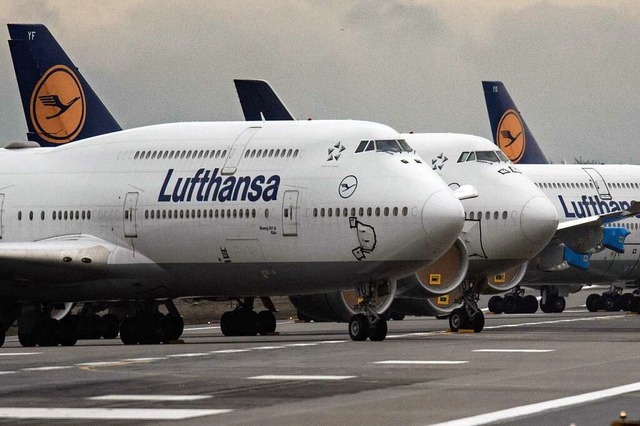Bei der Lufthansa sind weitere Streiks des Bodenpersonals vom Tisch.  | Foto: Boris Roessler (dpa)