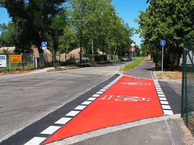 Der neue Radweg an der Alte Strae ist fertig und bereits freigegeben.  | Foto: Herbert Frey