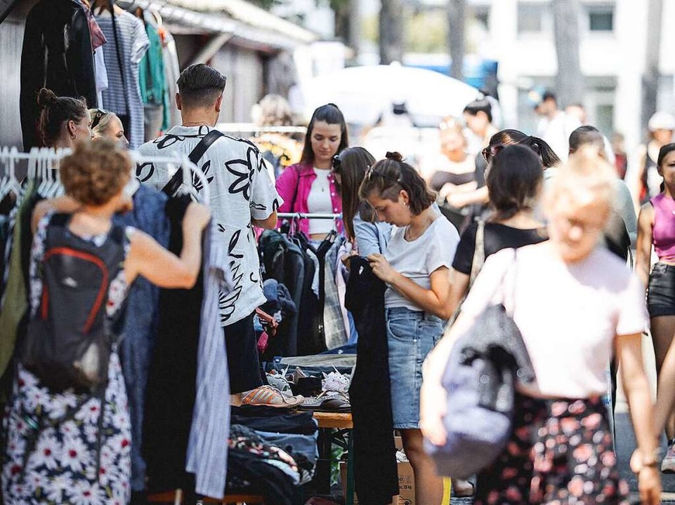 Kleidung, Accessoires und Schuhe  | Foto: Janos Ruf
