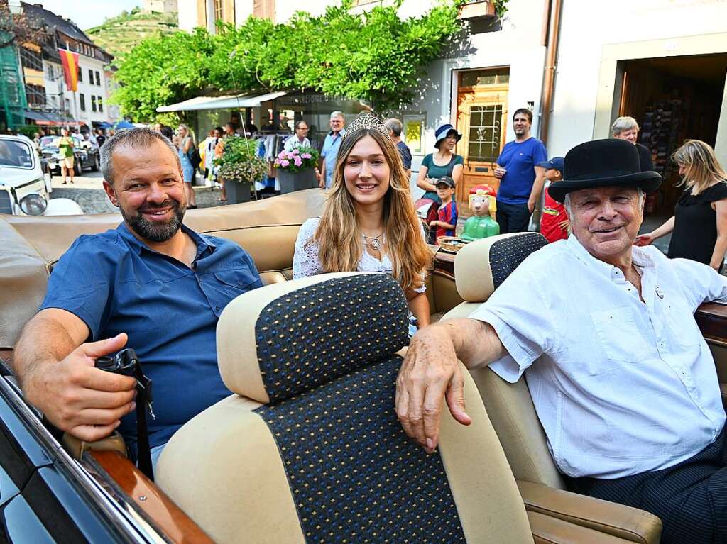 Markus Bchin vom Verein Markgrfler Wein mit der Badischen Weinprinzessin Geraldine Liebs