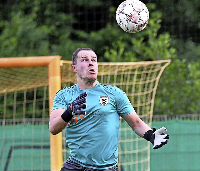 Musste zur Pause verletzte raus: SCO-Keeper Alexander Grimm  | Foto: Wolfgang Kuenstle