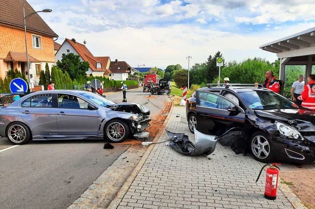 Mehrere Verletzte und Sachschaden von ...dtausfahrt Bonndorf nach Wellendingen.  | Foto: Feuerwehr Bonndorf