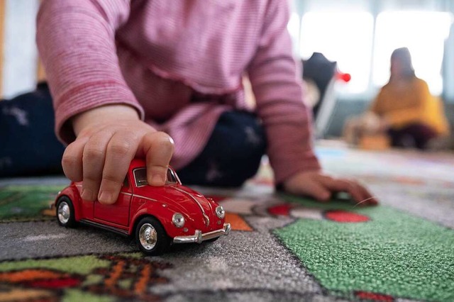 Nur wenige Kinder knnen derzeit im Ki...etreuung fllt zudem aus (Symbolfoto).  | Foto: Sebastian Gollnow