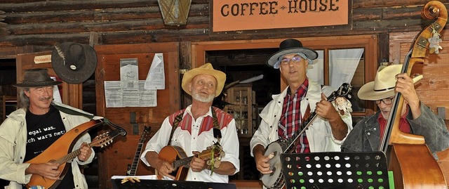 Am Samstag sorgte die Band Ofenrohre  fr Westernflair.   | Foto: Dieter Fleig