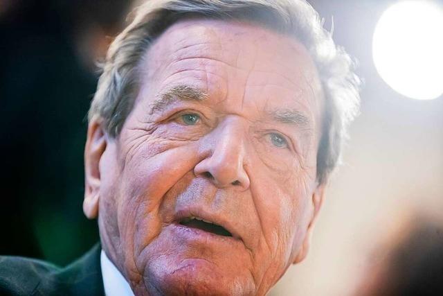 Altkanzler Schröder verklagt den Bundestag wegen Verlustes seiner Sonderrechte