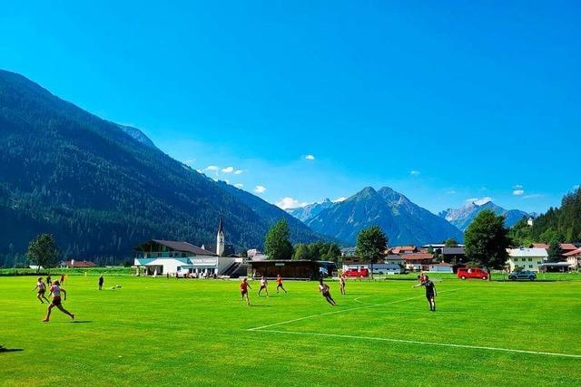 Sommer, Sonne, harte Arbeit: Die Fußballerinnen des SC Freiburg im Trainingslager in Tirol