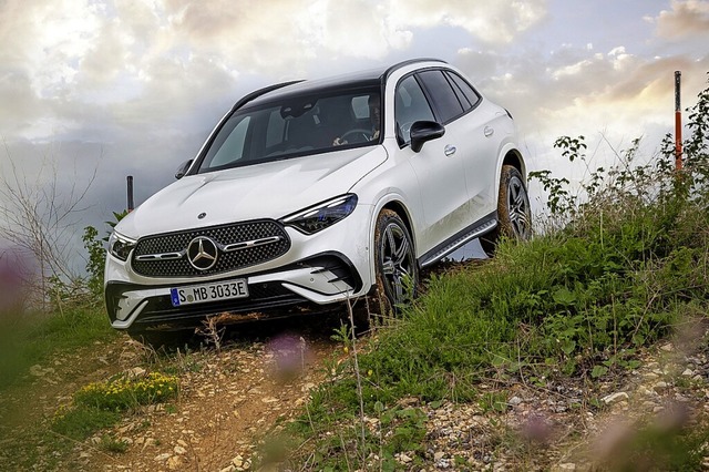 Auch im Gelnde ist der GLC alles andere als hilflos.  | Foto: Mercedes