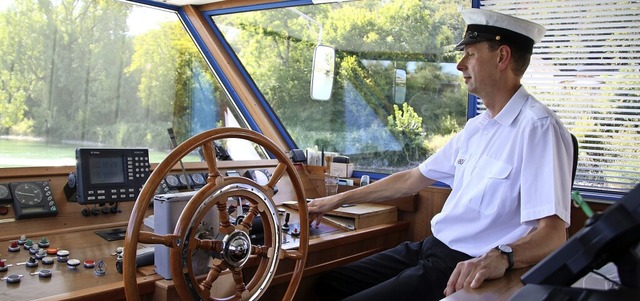 Schiffsfhrer Sven Schieel hat kein P...hlen Wind um die Ohren blasen lassen.  | Foto:  Nico Talenta