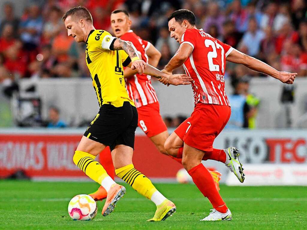 Gegen Borussia Dortmund verliert der SC Freiburg nach 1:0-Halbzeitfhrung mit 1:3.