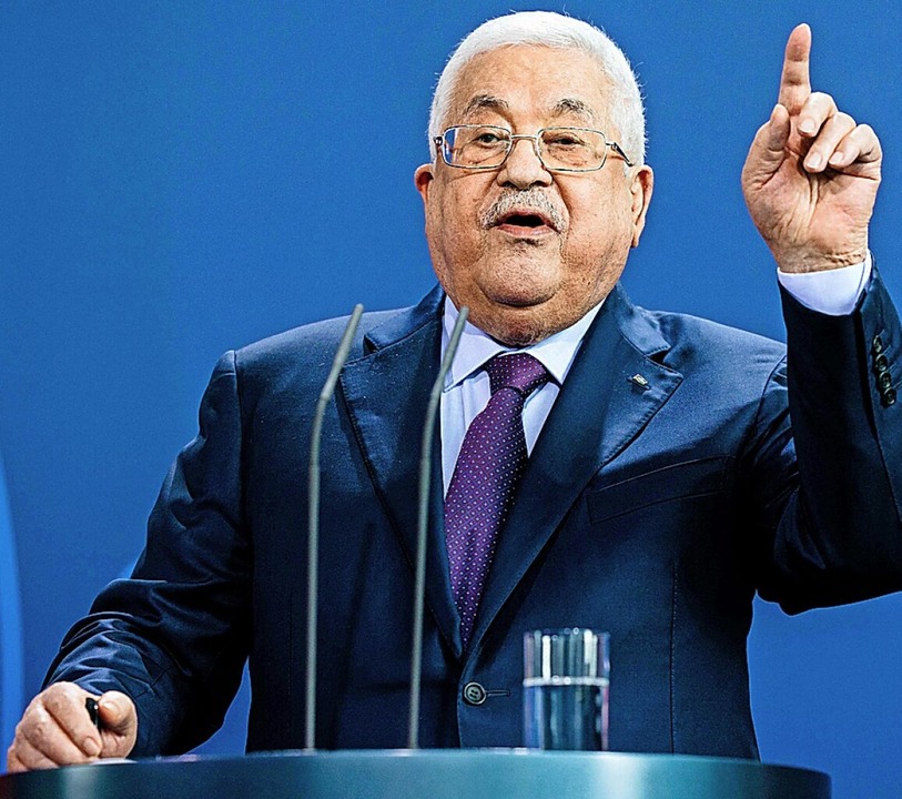 Mahmud Abbas sorgte in Berlin für Verärgerung.  | Foto: JENS SCHLUETER (AFP)