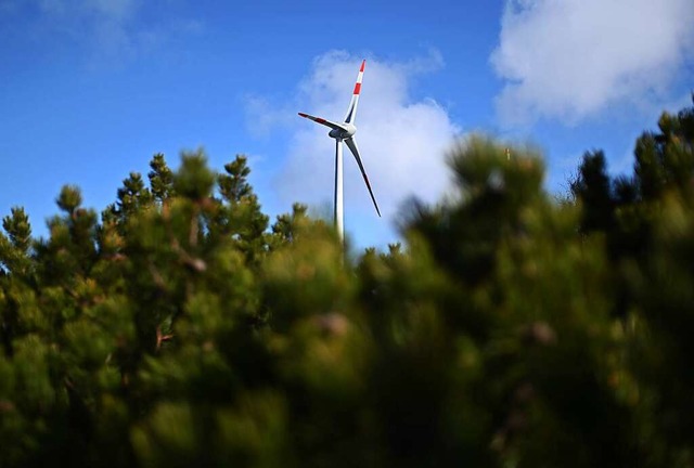 Whrend der Windkraftausbau auf der  s...t, ist die Situation gegenber anders.  | Foto: Uli Deck (dpa)