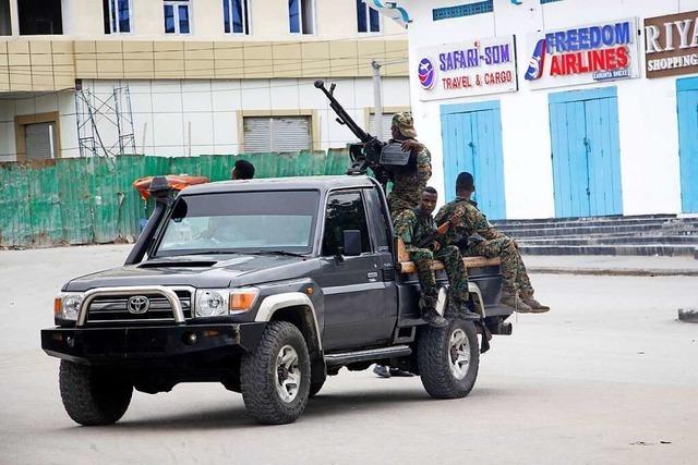 30 Stunden Terror: Mindestens 30 Tote bei Anschlag in Mogadischu
