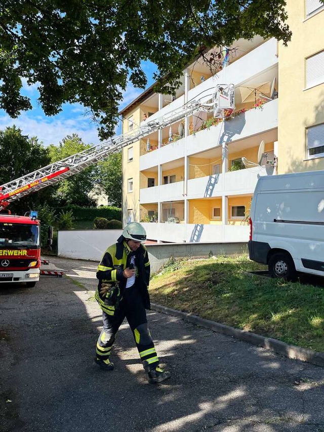 Durch einen angebrannten Gegenstand au...milienhauses im Nubaumboden zu Rauch.  | Foto: Volker Mnch