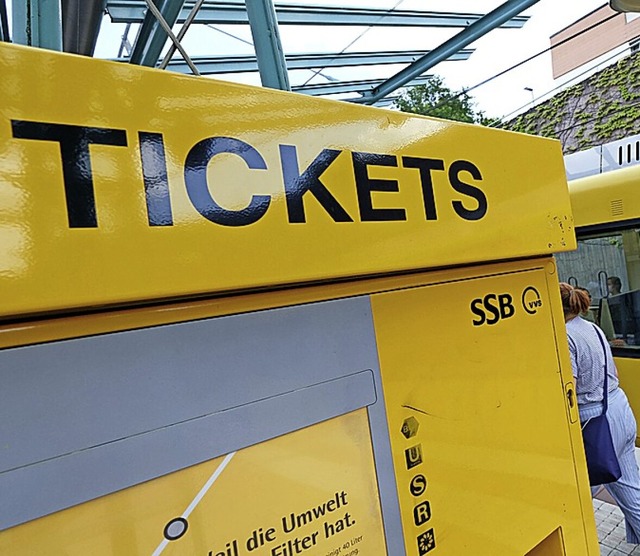 Ein Ticket-Automat  | Foto: Bernd Weibrod (dpa)