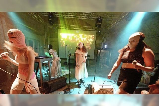 Pussy Riot spielen zwei Konzerte in Freiburg