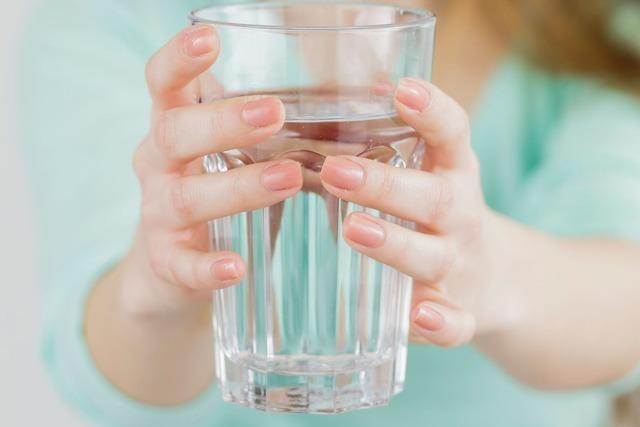 Von Trinkwasser bis Mineralwasser: So gesund ist Wasser trinken