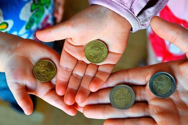 Finanzkompetenz lernen: Warum Taschengeld wichtig für Kinder ist
