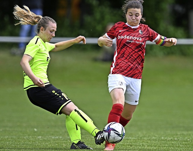 Seit zehn Jahren im Verein: Leonie Lor...pitnin beim SC Freiburg II (rechts).   | Foto: Achim Keller