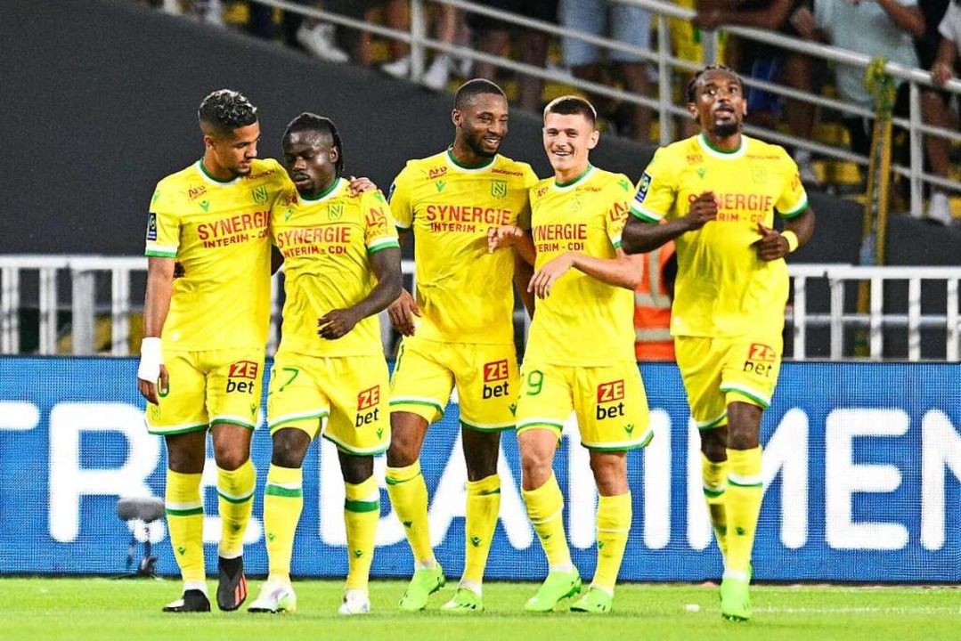 Die Spieler des FC Nantes werden auch ...8211; wegen ihren gelb-grnen Trikots.  | Foto: JB Autissier (IMAGO)