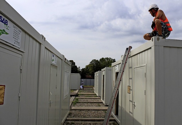 In Btzingen entsteht eine Containerunterkunft des Landkreises.  | Foto: Horst David