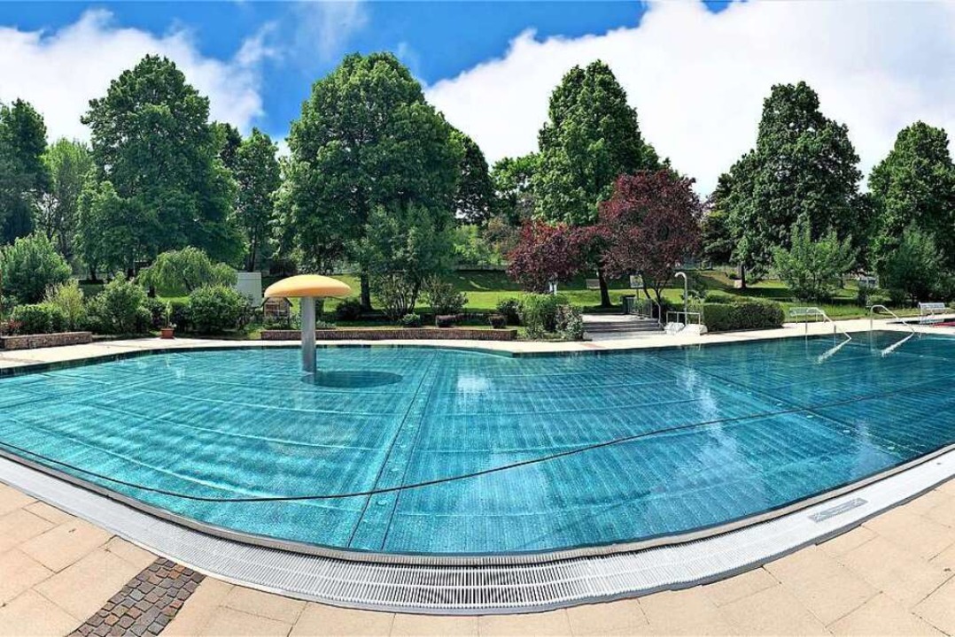 Auch das Kippenheimer Schwimmbad gehr...sserservice GmbH von Christian Rieger.  | Foto: Gemeinde Kippenheim