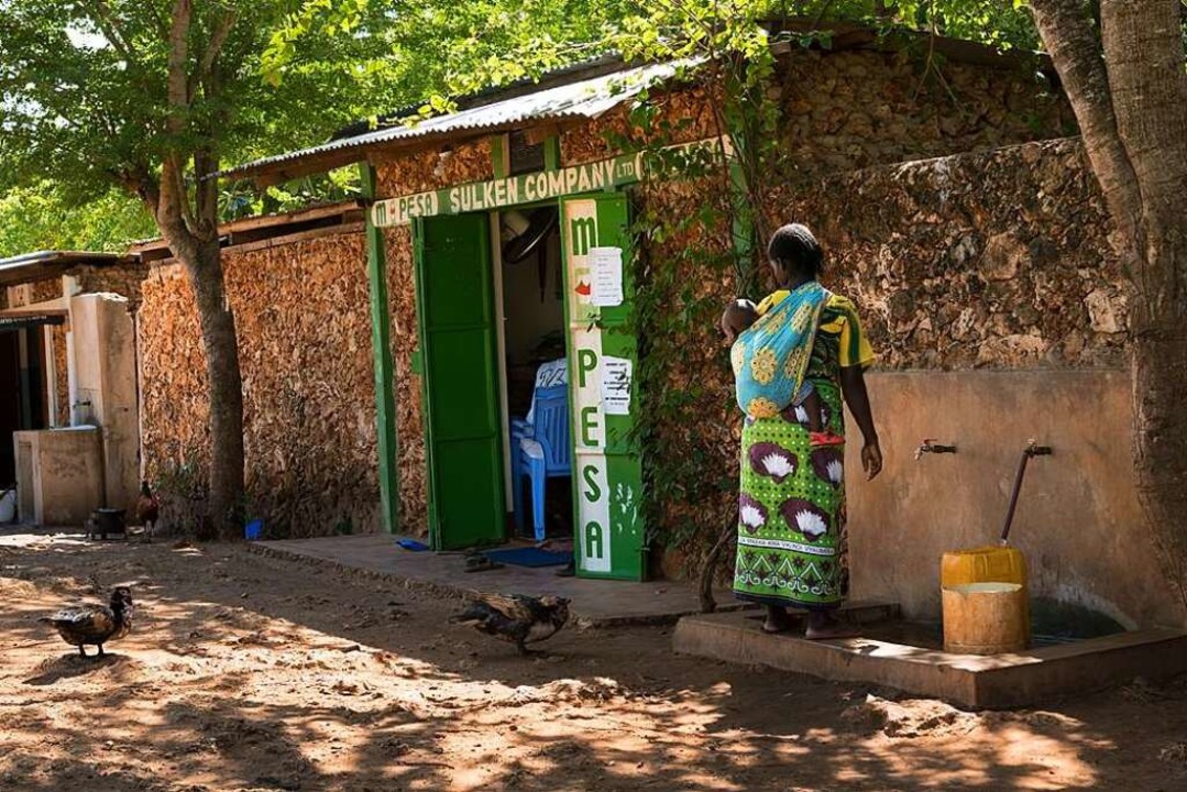 Für die Menschen in Msumarini wurden &...mit sauberem Trinkwasser eingerichtet.  | Foto: Andrea Wikmann
