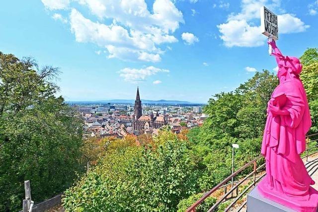 Die Stadt Freiburg hat die rosa Freiheitsstatue abgebaut und eingelagert