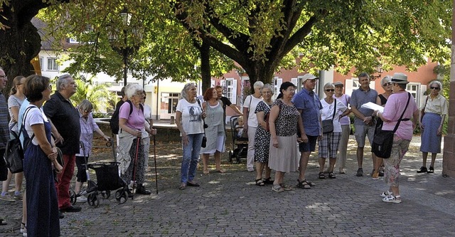 Viele interessierten sich fr die Geschichten aus Altweil  | Foto: Regine Ounas-Krusel