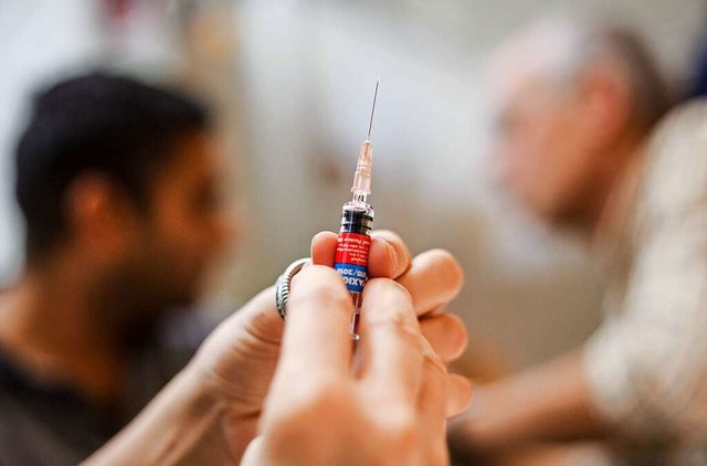 Eine Impfung schtzt vor einer schwerw...Erkrankung bei Dphtherie (Symbolfoto).  | Foto: Christoph Schmidt