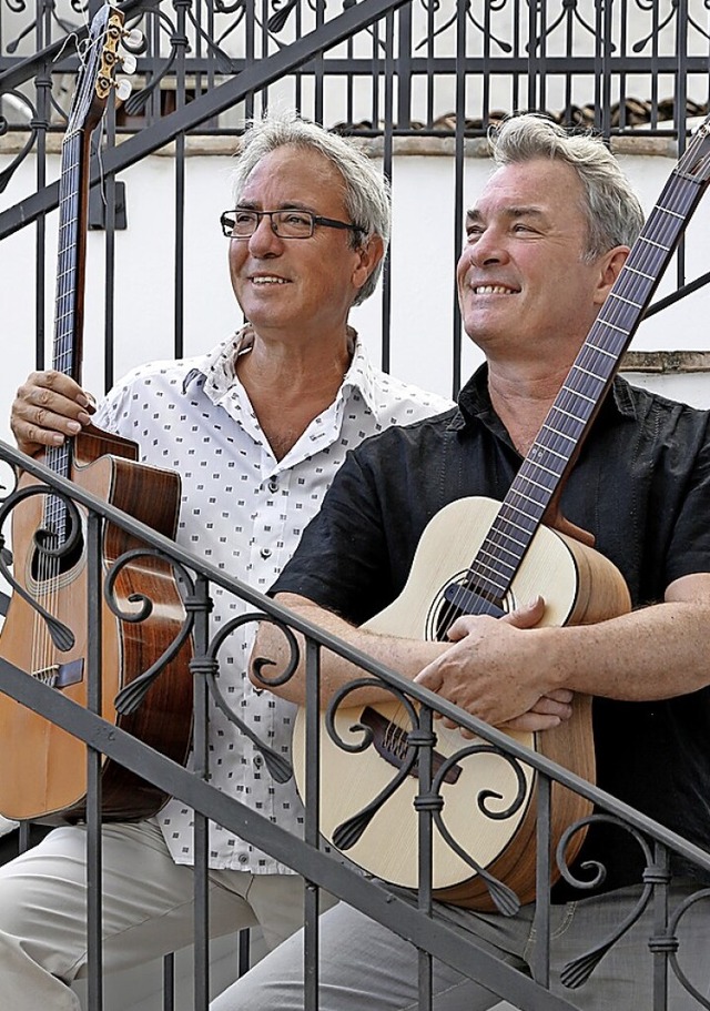 Das  Gitarrenduo Tonic Strings spielt ...t auerhalb der blichen Klassikreihe.  | Foto: zenzfotografie,Christine Zenz