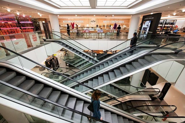 Rolltreppen bentigen viel Strom.  | Foto: Bernd von Jutrczenka