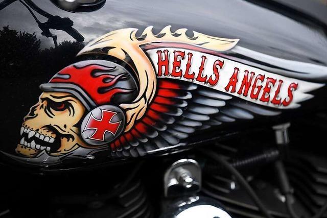 Zwei Mnner erpressen als falsche Hells Angels ihren Kumpel