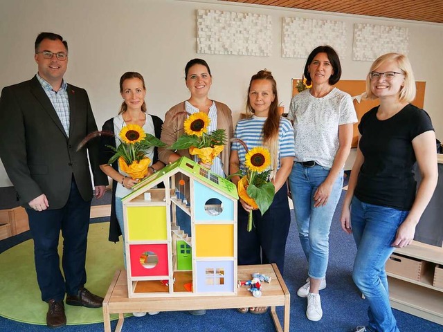 Ulrich Krieger, Julia Schneider, Danie...rffnung des Kindergartens Eulennestes  | Foto: Michael Gottstein