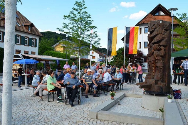 Feierliche Erffnung der Ortsmitte in Niederwinden  | Foto: Nikolaus Bayer